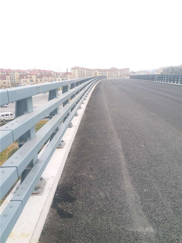 防撞護(hù)欄，防撞欄桿